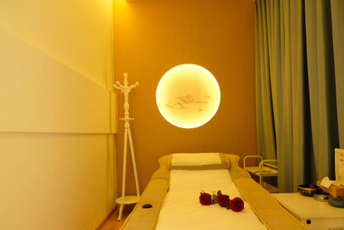 深圳坪山区日式指压的寂静美学：在按压中听见雪落的声音